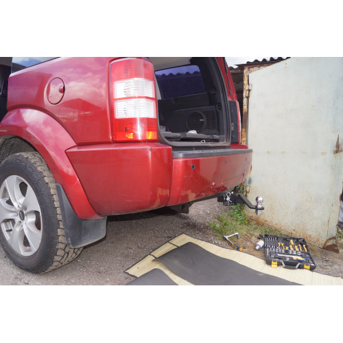 Фаркоп Бизон на JEEP Cherokee 2007-2013 (KJ) Арт. FA 0110-E