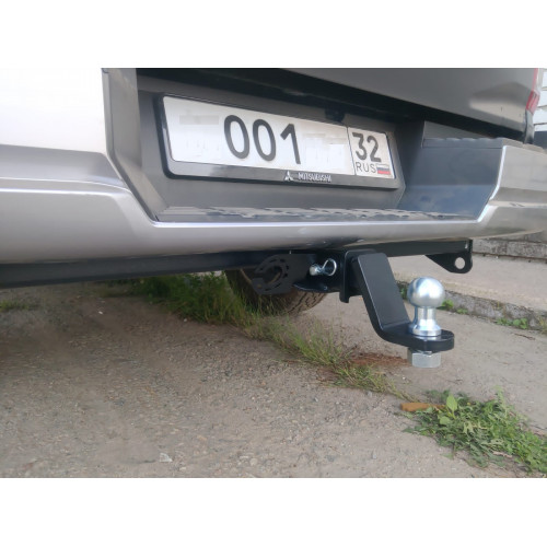 Фаркоп Бизон на MITSUBISHI L200 2015- (KB4T) VI Арт. FA 0450-E