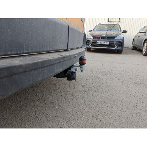 Фаркоп MOTODOR на Nissan NV400 2011- Арт. 91716