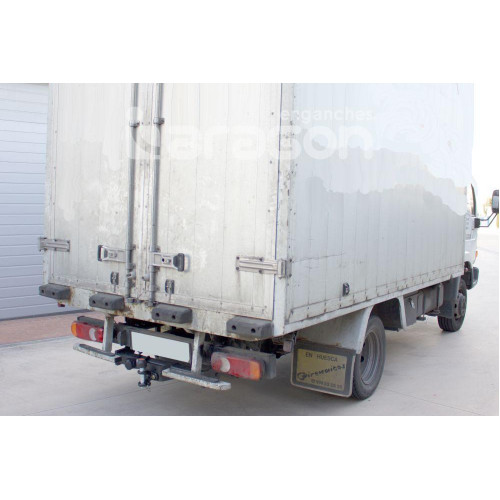 Фаркоп ARAGON на NISSAN CabStar 1999–2014  Арт. E4415AG 